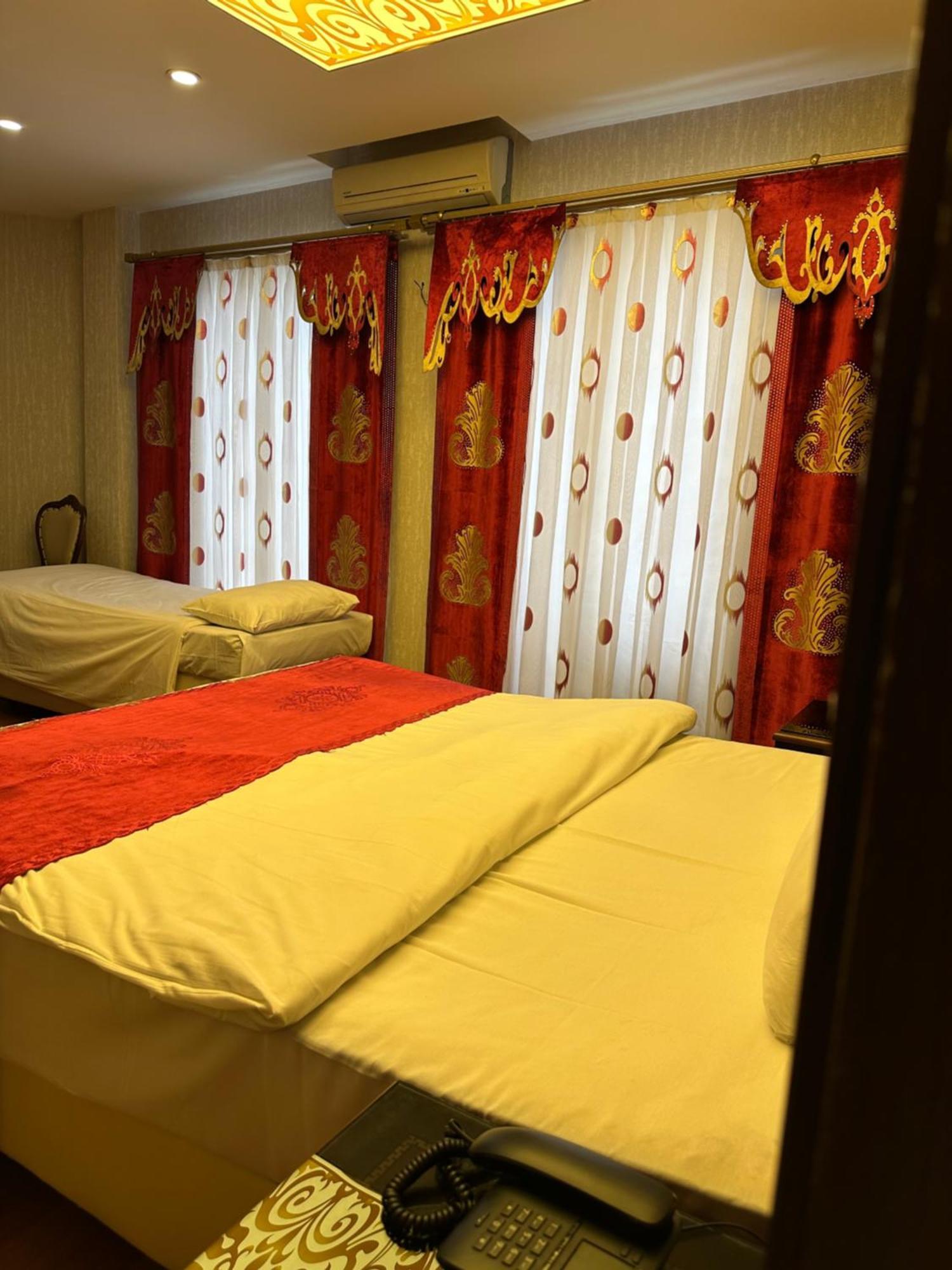 Napolyon Hotel Istanboel Buitenkant foto