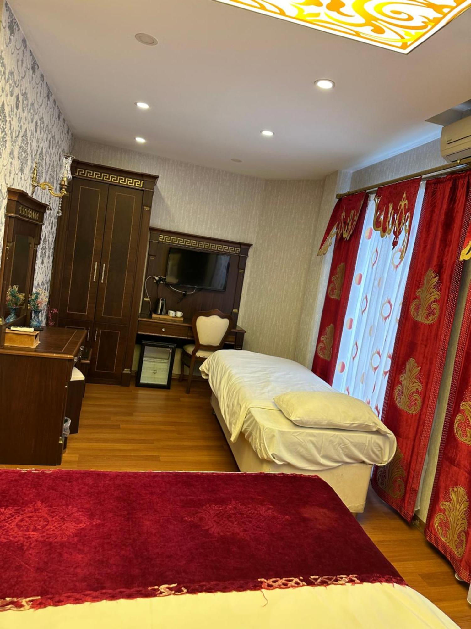 Napolyon Hotel Istanboel Buitenkant foto